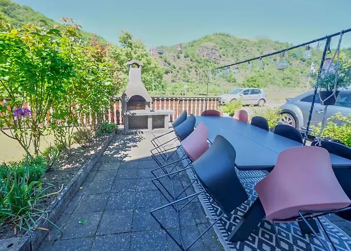 Casa de Férias Burgen Burgen (Mayen-Koblenz)