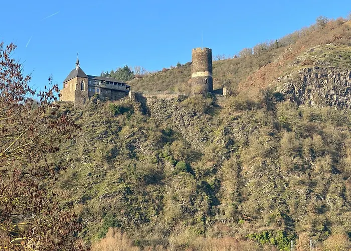 Casa de Férias Burgen Burgen (Mayen-Koblenz)